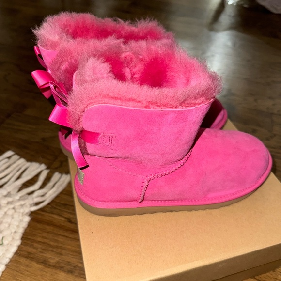 NIB BIG KIDS PINK K MINI BAILEY BOW II SIZE 6 - Picture 3 of 5